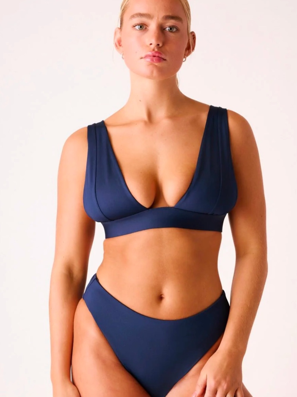 Londre XXL NEW The New Classic Top Navy Bikini Plunge Tie Back Resort Vacation